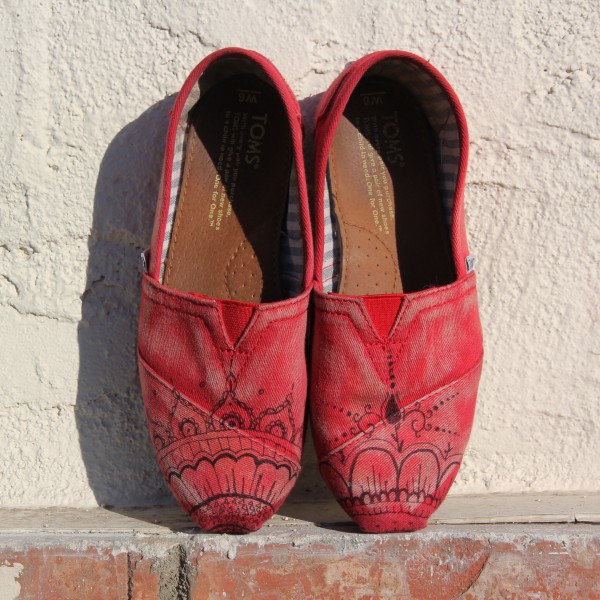 Custom, hand painted Henna pattern TOMS shoes featuring a hand illustrated henna pattern.