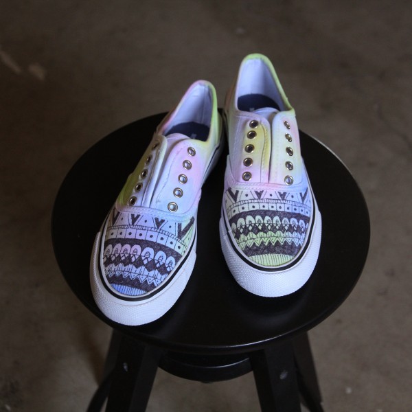 Custom, hand painted Tie Dye Geometric lace up shoes featuring a tie dye color background with a geometric pattern overlay in black.
