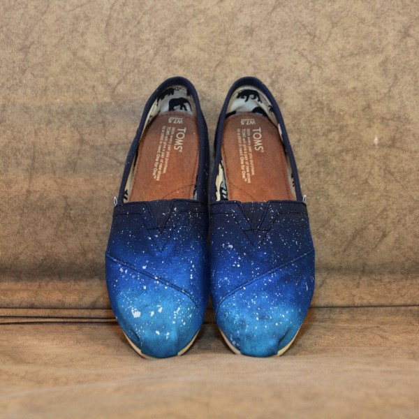 Custom, hand painted Blue Ombre TOMS shoes featuring a purple gradient ombre with white splash.
